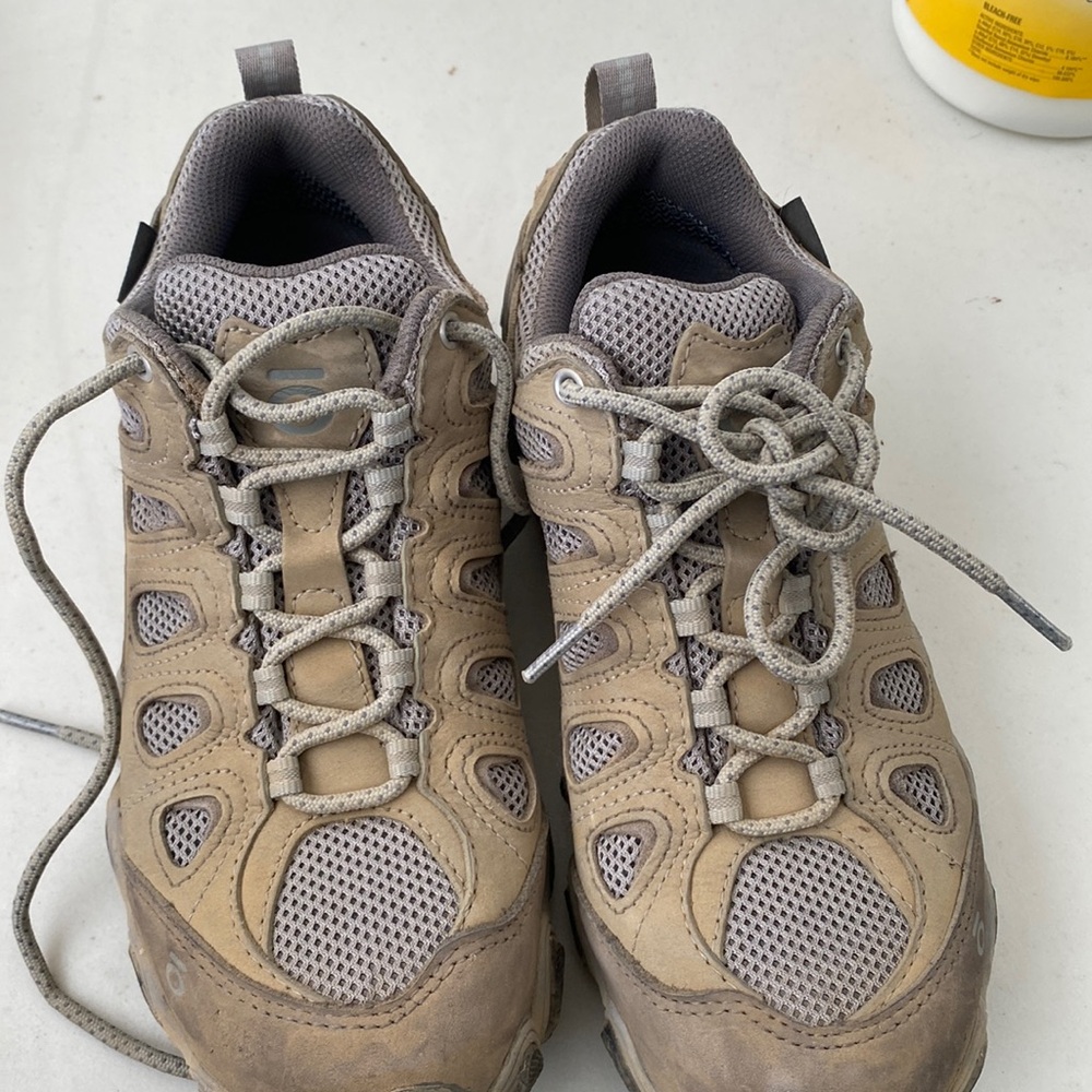 Oboz hiking shoes